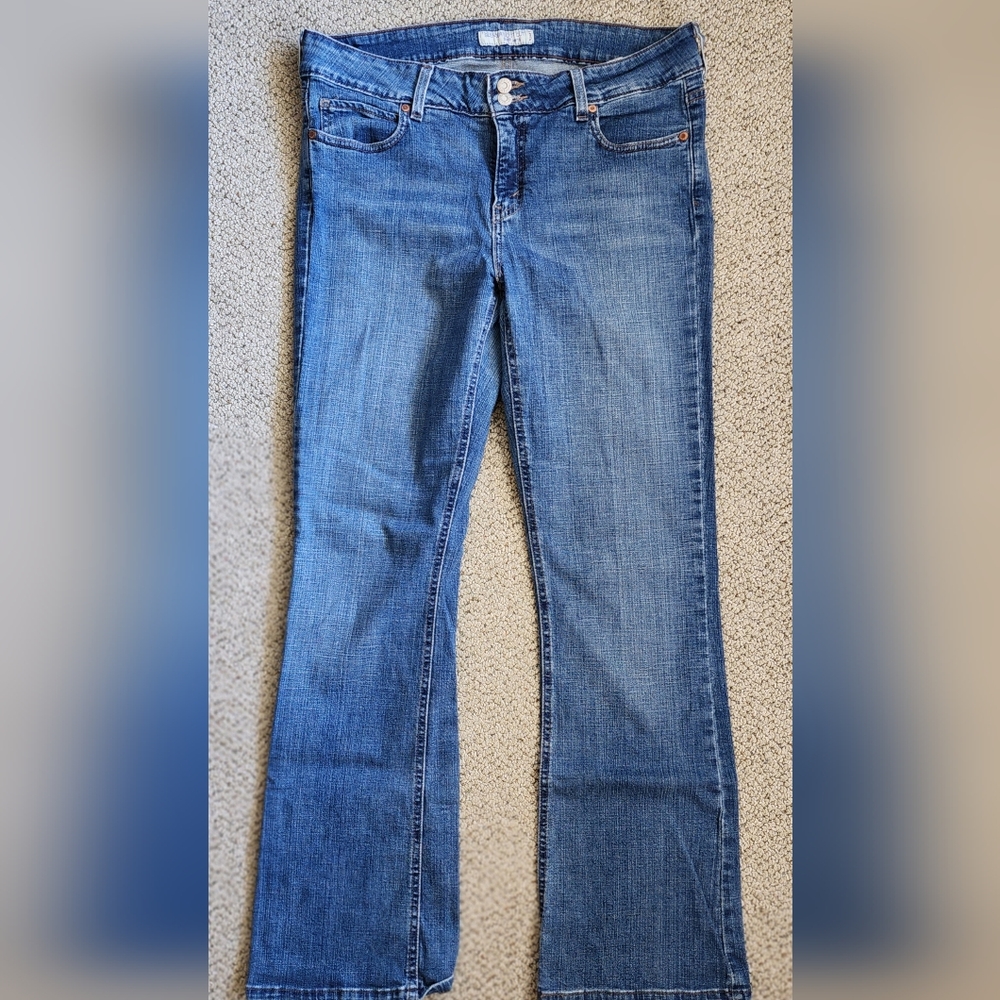 🦋 NWOT Levi's Jeans